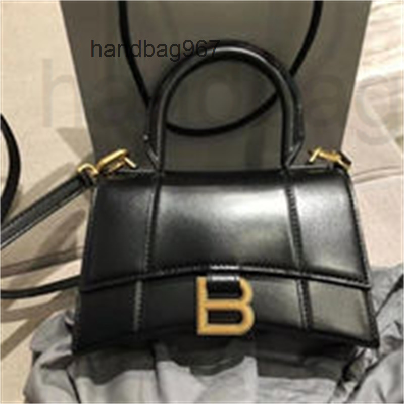 Designer Women Bags 2022 Handbag Balencaigass' Hourglass Crocodile Leather Cowhide One Shoulder Messenge FHI8, 23cm
Designer Women Bags 2022 Handbag Balencaigass' Hourglass Crocodile Leather Cowhide One Shoulder Messenge FHI8, 23cm