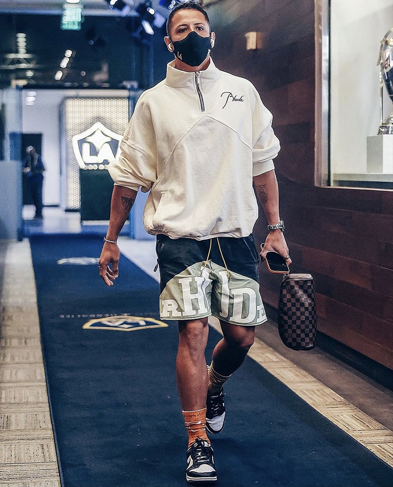 Heavy 430 Grams 100% Cotton Terry RHUDE Autumn Winter Retro Stand Collar Half Zipper Embroidery Stitching Sweatershirts 220816
Heavy 430 Grams 100% Cotton Terry RHUDE Autumn Winter Retro Stand Collar Half Zipper Embroidery Stitching Sweatershirts 220816