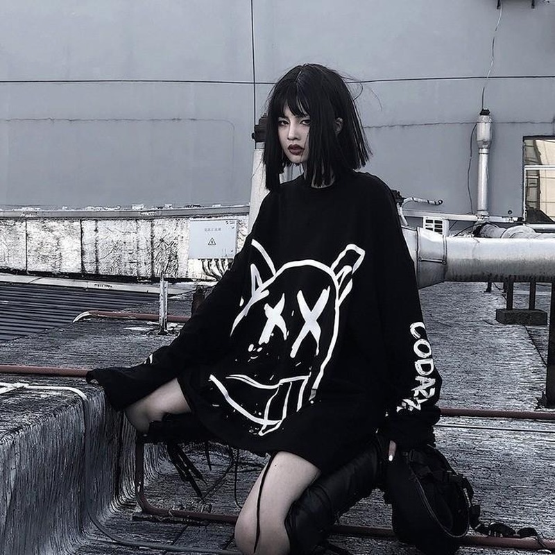 QWEEK Gothic Harajuku T Shirt Women Korean Fashion Black Long Sleeve Hip Hop Punk Streetwear Autumn Mall Goth Tops Female Tee 220321