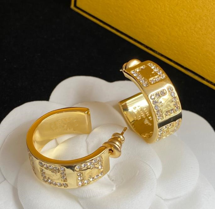Brand Letter Studs New Gold Stud Earrings with Diamonds Ear Buckle Ear Hook Accessories Wedding Gift Engagement Jewelry
Brand Letter Studs New Gold Stud Earrings with Diamonds Ear Buckle Ear Hook Accessories Wedding Gift Engagement Jewelry