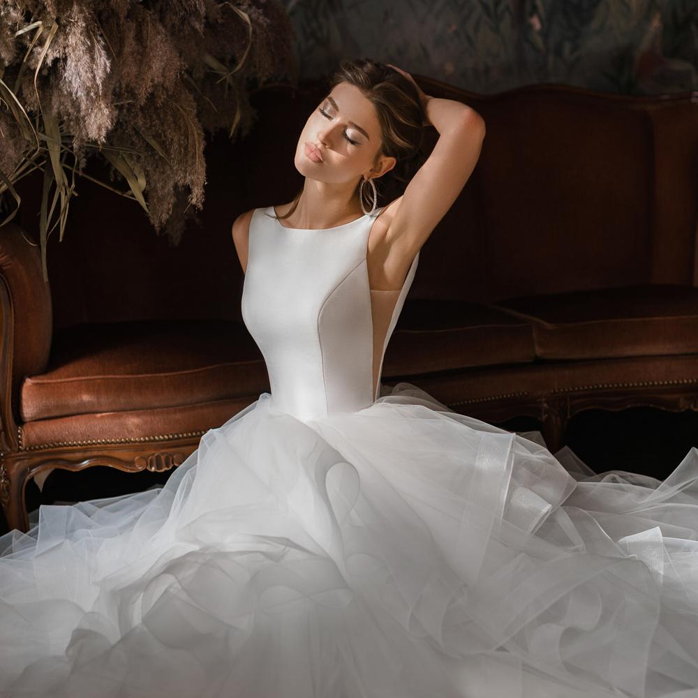 Elegant A-line Wedding Dresses Sleeveless Strapless High Neck A Line Bridal Gowns Lace Satin Lace Ruffles High Waist Plus Size Sweep Length Train Cust