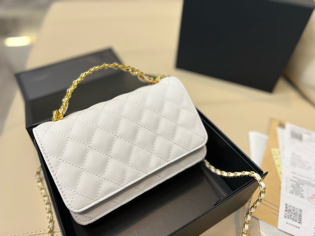 2022 Newest Designer Bags Womens Fashion Wallets WOC caviar Bag High Quality Leather gold ball Chain Crossbody Handbags Pearl shoulder bag Handbag for Girls purse, Black-letter handle
2022 Newest Designer Bags Womens Fashion Wallets WOC caviar Bag High Quality Leather gold ball Chain Crossbody Handbags Pearl shoulder bag Handbag for Girls purse, Black-letter handle