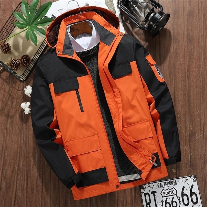 Fashion Spring Autumn Thin Outdoor Jacket Men Windbreaker Jacket Mens Waterproof Breathable Hiking Coat Camping Outerwear 201218