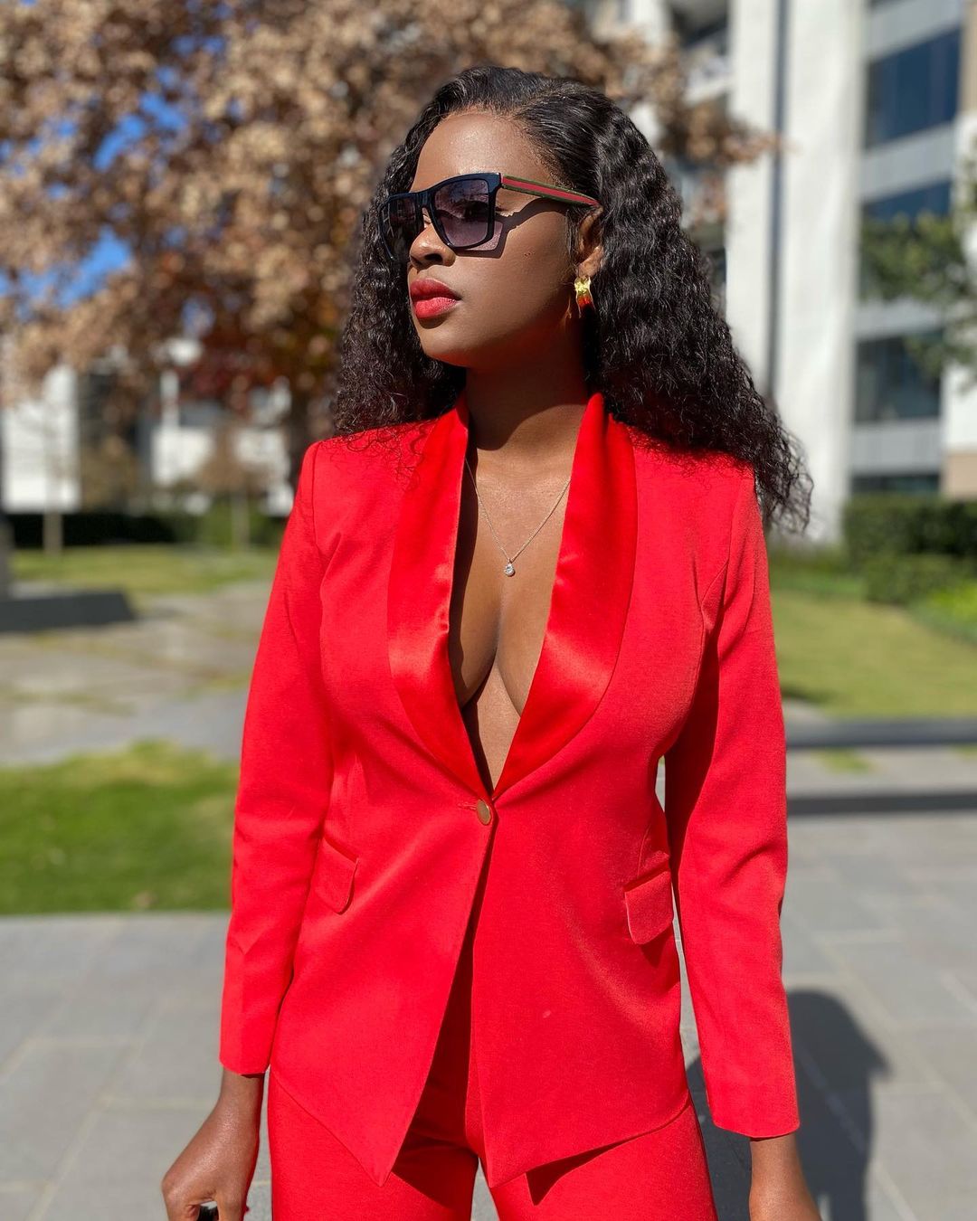 High Quality Casual Red Pants Suits Two Piece Set 2022 Summer V Neck Ladies Blazer Jacket Business Attire