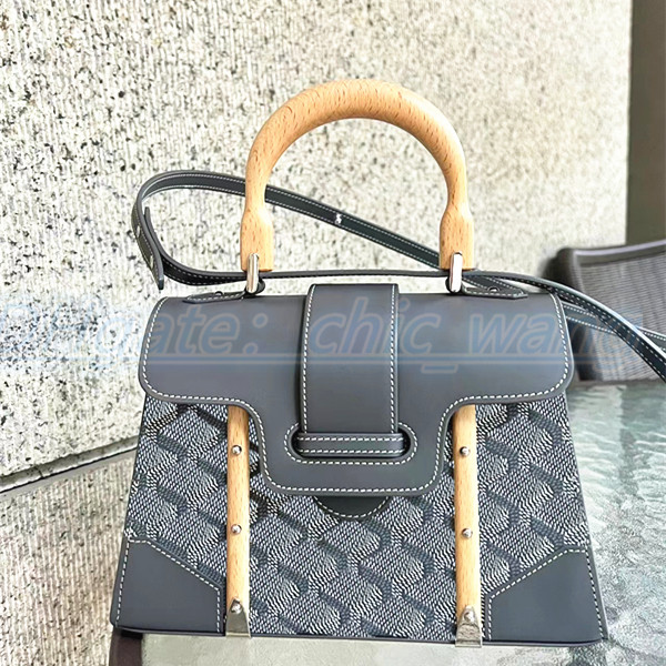 Top quality Luxury Designer pochette Handbags bags women's Saigon Leather bags classic travel crossBody goya Shoulder Purse mens wallets clutch the tote bag Handbag, Box
Top quality Luxury Designer pochette Handbags bags women's Saigon Leather bags classic travel crossBody goya Shoulder Purse mens wallets clutch the tote bag Handbag, Box