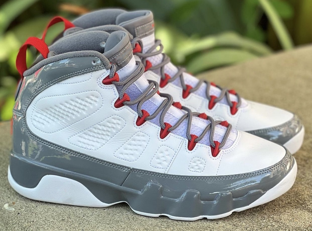 2022 Authentic 9 Fire Red White Cool Grey Shoes Men Outdoor Sneakers With Original box Size US7-13
2022 Authentic 9 Fire Red White Cool Grey Shoes Men Outdoor Sneakers With Original box Size US7-13