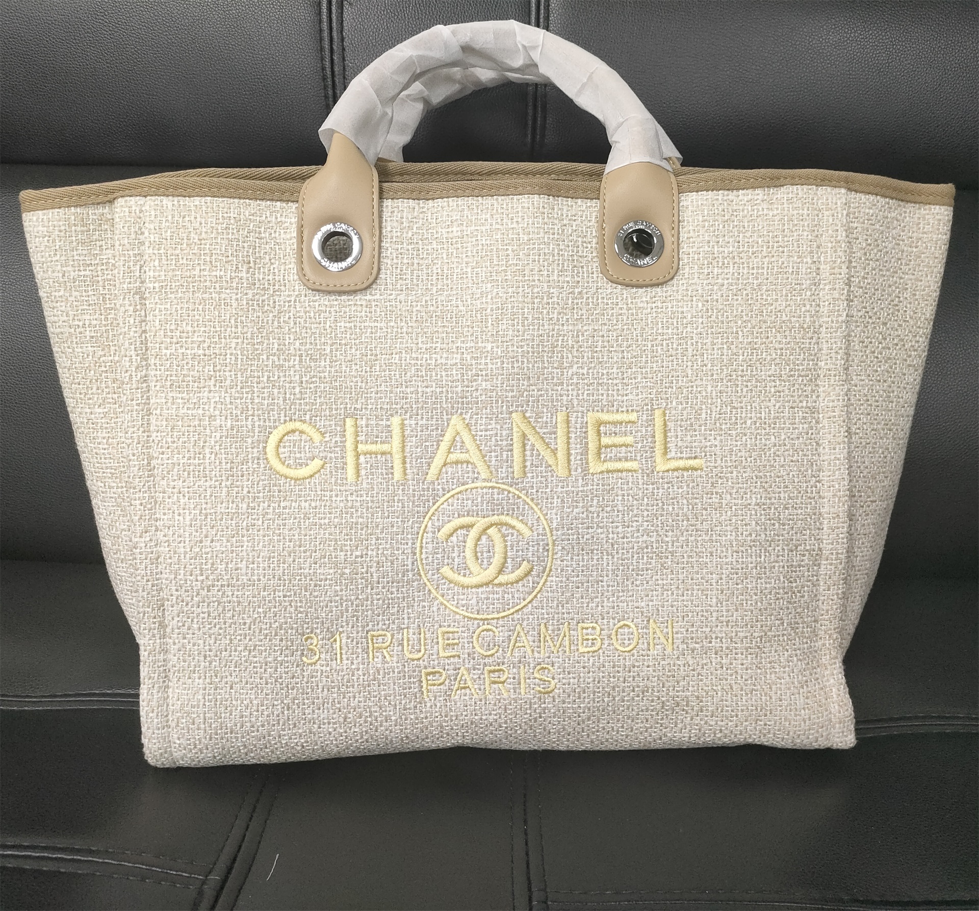 Dupe Cha-nel Shopping Bag Luxury Tote Bags Women's Denim Jeans Bag High Quality Handbag Fashion Designer with Lifting Chain, As photos
Dupe Cha-nel Shopping Bag Luxury Tote Bags Women's Denim Jeans Bag High Quality Handbag Fashion Designer with Lifting Chain, As photos