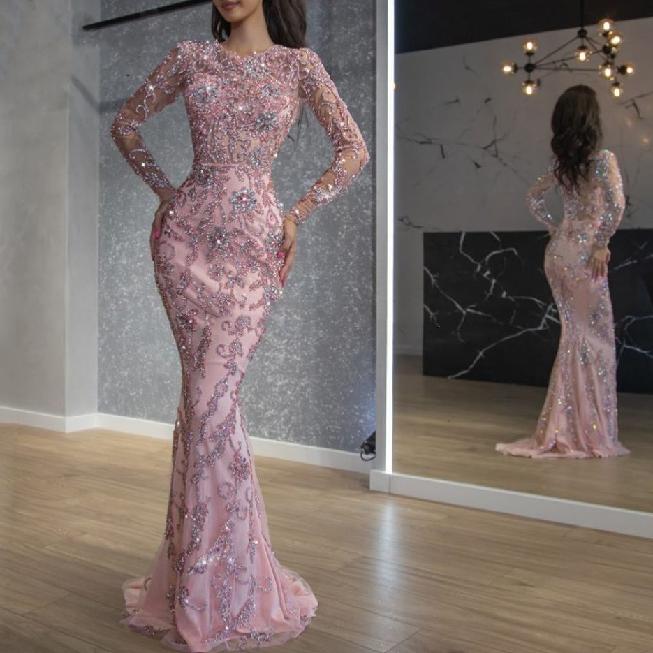 Luxurious Pink Prom Dresses Crystals With Overskrits Long Sleeves Evening Dress Custom MadeLace Appliques Beaded Party Gown