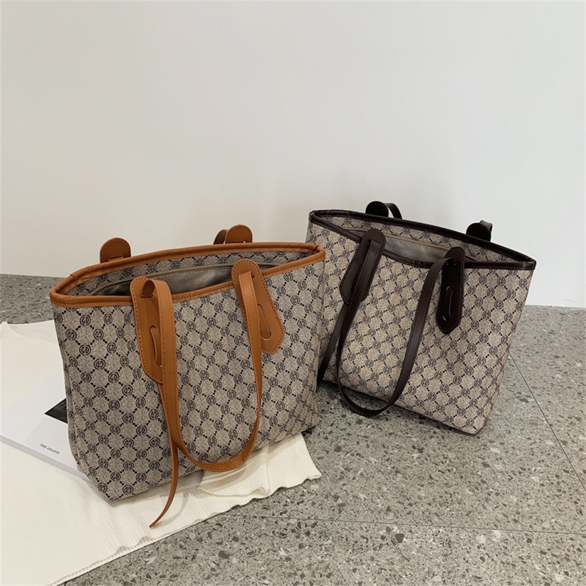 Bag women's bag 2021 new autumn large capacity printed portable tote simple texture versatile shoulder Purses_NXWB, Brown
Bag women's bag 2021 new autumn large capacity printed portable tote simple texture versatile shoulder Purses_NXWB, Brown