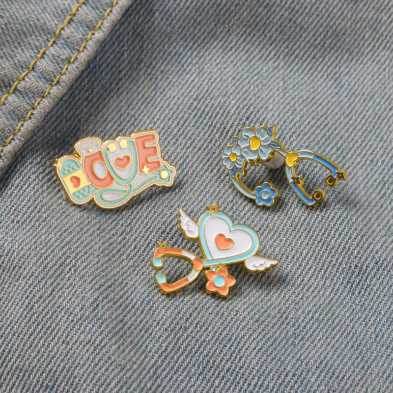 Heart Wings Stethoscope Brooch Love Letter Flowers Collar Pins Unisex Cartoon Enamel Alloy Corsage Badges Backpack Cowboy Clothes Buckle Brooches
Heart Wings Stethoscope Brooch Love Letter Flowers Collar Pins Unisex Cartoon Enamel Alloy Corsage Badges Backpack Cowboy Clothes Buckle Brooches