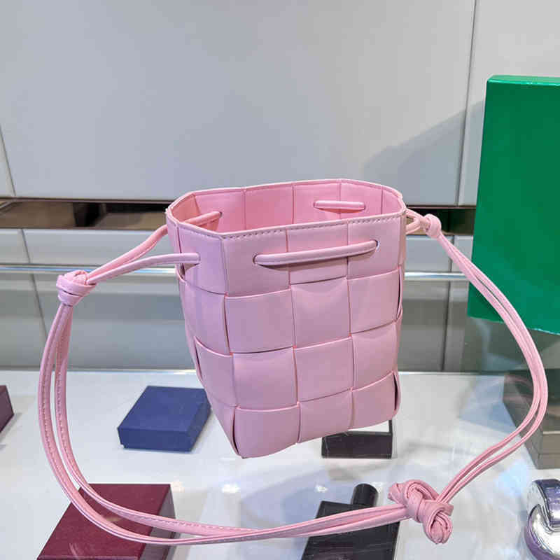 Evening Bag Shoulder New Women Weaving Designer Handbag 10 Color Bucket s Shoppers Tote Ladies Shopping Fashion Messenger Clutches Purses, Bv050717
Evening Bag Shoulder New Women Weaving Designer Handbag 10 Color Bucket s Shoppers Tote Ladies Shopping Fashion Messenger Clutches Purses, Bv050717