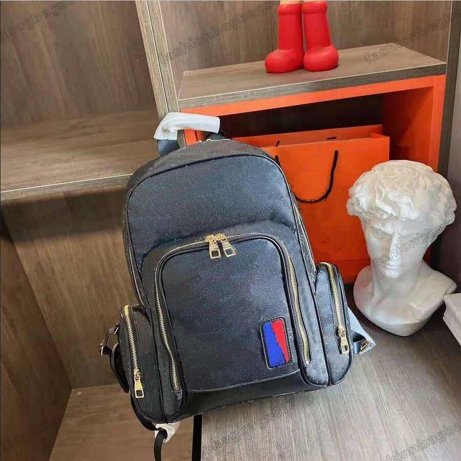 2022 Fashion Embroidered BASKETBALL BACKPACK Grain Leather Brown Black Mans Designer Luxurys Sports Bag M45581
2022 Fashion Embroidered BASKETBALL BACKPACK Grain Leather Brown Black Mans Designer Luxurys Sports Bag M45581