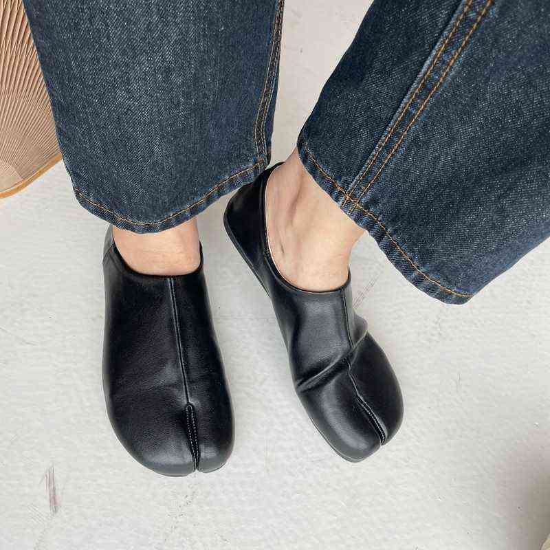 HBP Dres Shoe Bailamo Women Flat Tabi Ninja Moccasin Round Split Toe Shallow Lazy Brief on Slingback Mule Leather Shoe Soft Loafer Anti 220723, Black 1
HBP Dres Shoe Bailamo Women Flat Tabi Ninja Moccasin Round Split Toe Shallow Lazy Brief on Slingback Mule Leather Shoe Soft Loafer Anti 220723, Black 1