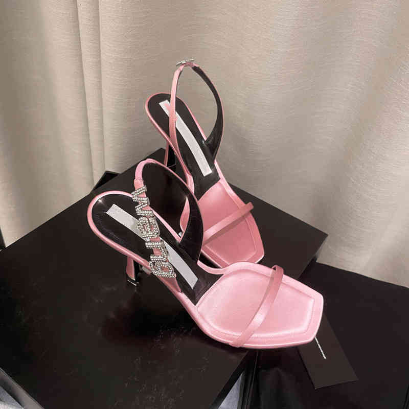 Sandals Designer Luxury Aw open toe sandals women's summer black herringbone with thin heel square lettered high heels women, Box
Sandals Designer Luxury Aw open toe sandals women's summer black herringbone with thin heel square lettered high heels women, Box