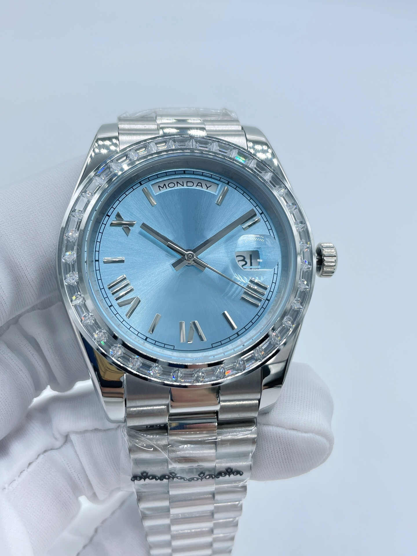 High Quality Men's Automatic Wristwatches Diamond Iced Out Stainless Steel Strap Mens Mechanical Watch Man Waterproof Wristwatch Daydate Male Wristwatches
High Quality Men's Automatic Wristwatches Diamond Iced Out Stainless Steel Strap Mens Mechanical Watch Man Waterproof Wristwatch Daydate Male Wristwatches