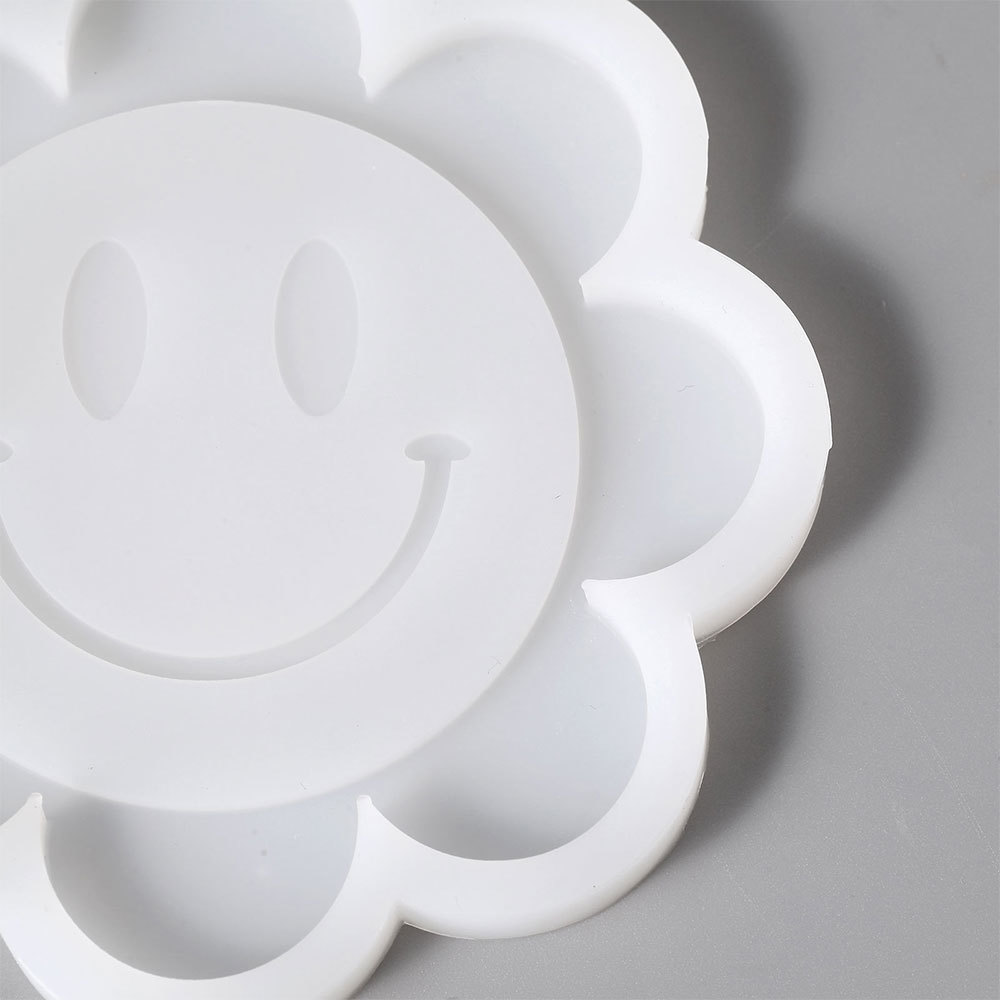 Floral Smiley Face Candle Holder Concrete Mold Silicone Cement Candlestick Coaster Mould Home Collection Tray Decoration Tool