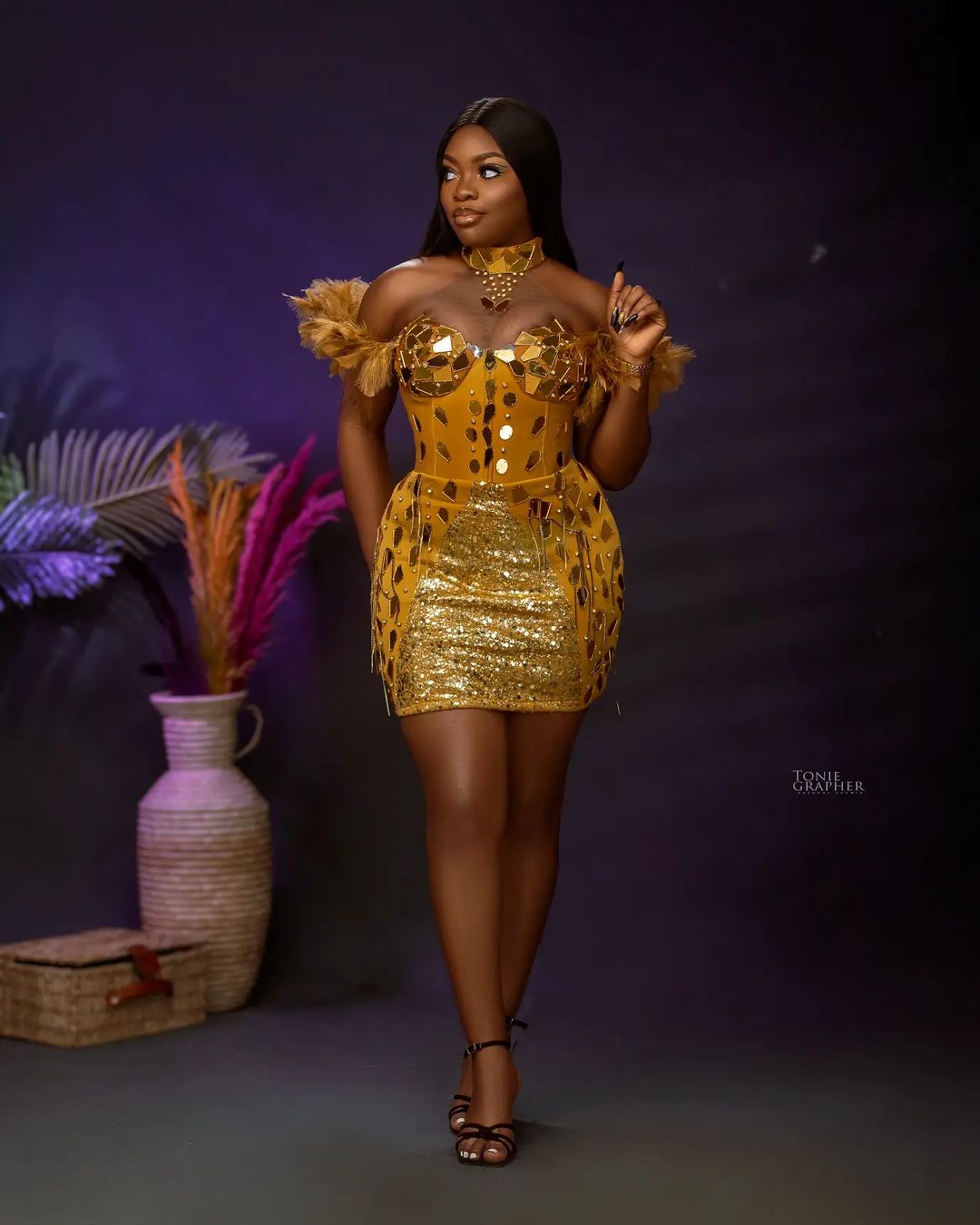 2022 Plus Size Arabic Aso Ebi Gold Sparkly Luxurious Prom Dresses Beaded Crystals Evening Formal Party Second Reception Birthday Engagement Gowns Dres