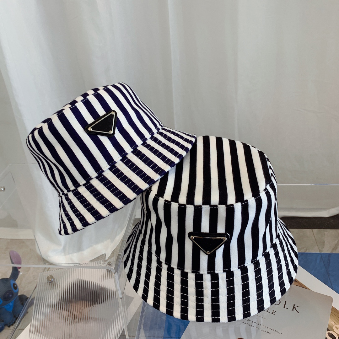 Striped Fashion Hats Luxury Designer Caps Classic Mens Womens Black Bucket Hat Street Cap Letter Outdoor Sunhat Retro Resort High Quality
Striped Fashion Hats Luxury Designer Caps Classic Mens Womens Black Bucket Hat Street Cap Letter Outdoor Sunhat Retro Resort High Quality