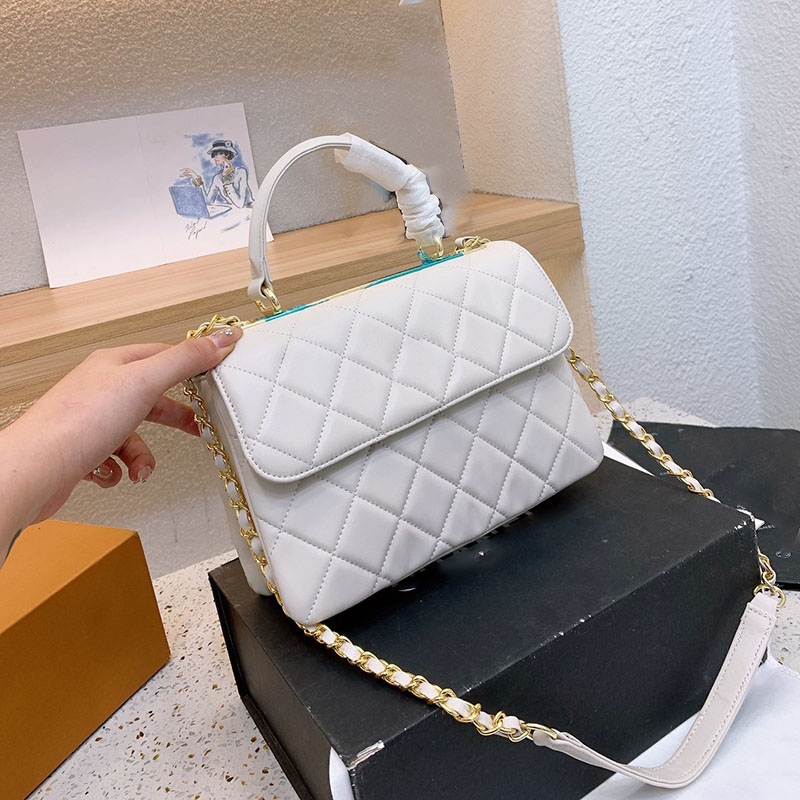 French Women Luxury Designer Tote Bag Diamond Lattice Quilted Leather Gold Chain Crossbody Fashion Retro Large Capacity Handbag Key Pouch Coin Purse Suitcases 25CM, Black
French Women Luxury Designer Tote Bag Diamond Lattice Quilted Leather Gold Chain Crossbody Fashion Retro Large Capacity Handbag Key Pouch Coin Purse Suitcases 25CM, Black