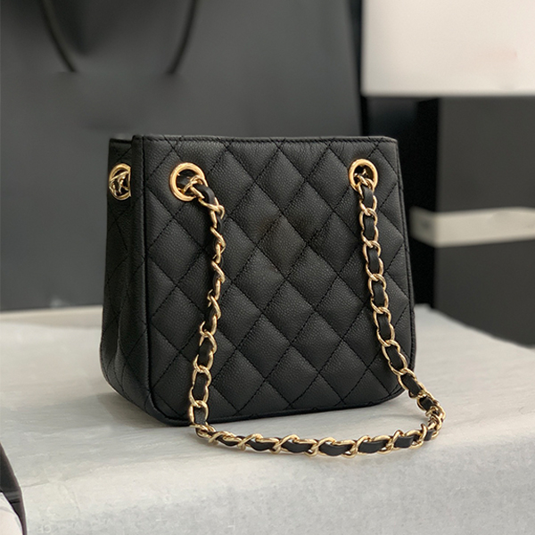 High-end quality 22ss new bucket tote bags cowhide Diamond Lattice chain bag crossbody shoulder bag Designer women's fashion mini handbags ch Golden hardware, White 
High-end quality 22ss new bucket tote bags cowhide Diamond Lattice chain bag crossbody shoulder bag Designer women's fashion mini handbags ch Golden hardware, White