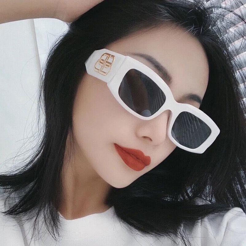 Sunglasses Design Fashion Small Frame Modern Retro Men's And Women's Wide-Legged Classic Personality Trend GlassesSunglSunglasses
Sunglasses Design Fashion Small Frame Modern Retro Men's And Women's Wide-Legged Classic Personality Trend GlassesSunglSunglasses