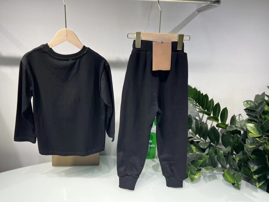 designer kid boy clothing sets Korea style set 100-160cm toddler girl clothes set autumn fashion boutique, Black
designer kid boy clothing sets Korea style set 100-160cm toddler girl clothes set autumn fashion boutique, Black