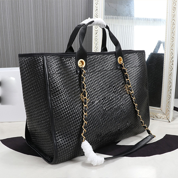 Superior quality chain Tote bags letter handbags triangle Vegetable basket new summer vacation beach straw bag woven shopping bag women's shoulder diagonal c, Black edge
Superior quality chain Tote bags letter handbags triangle Vegetable basket new summer vacation beach straw bag woven shopping bag women's shoulder diagonal c, Black edge