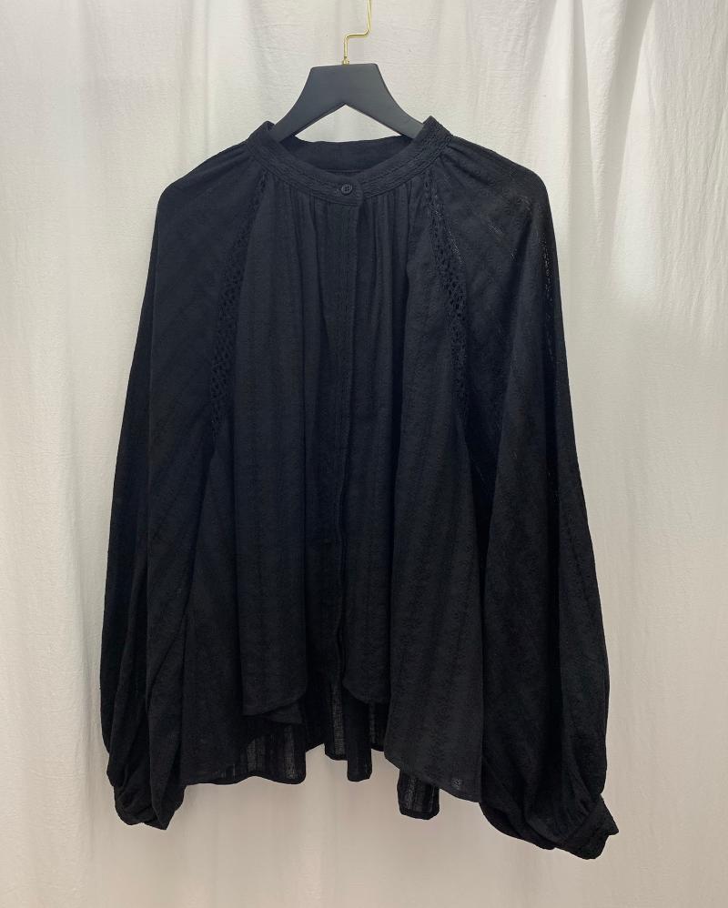 Women's Blouses & Shirts Woman White Black Jacquard Lace Embroidered Shirt Drop Shoulder Oversized TOP Long Sleeves
Women's Blouses & Shirts Woman White Black Jacquard Lace Embroidered Shirt Drop Shoulder Oversized TOP Long Sleeves