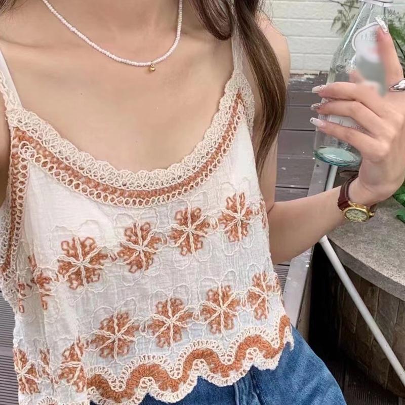 Women's Tanks & Camis Women Sweet Floral Embroidery Camisole Scalloped Wavy Lace Trim Spaghetti Strap Crop Top Scoop Neck Irregular Hem Beac
Women's Tanks & Camis Women Sweet Floral Embroidery Camisole Scalloped Wavy Lace Trim Spaghetti Strap Crop Top Scoop Neck Irregular Hem Beac