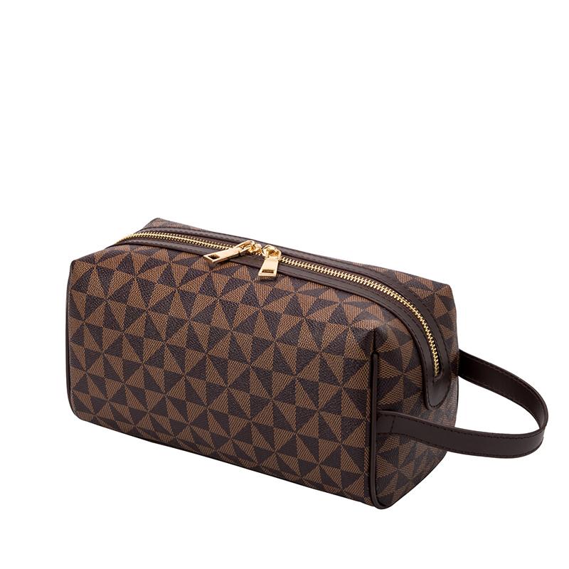 Cosmetic Bags & Cases Designer Vegan Leather Hanging Bathroom Wash Bag Multifunctional Female Women Makeup, Beige
Cosmetic Bags & Cases Designer Vegan Leather Hanging Bathroom Wash Bag Multifunctional Female Women Makeup, Beige