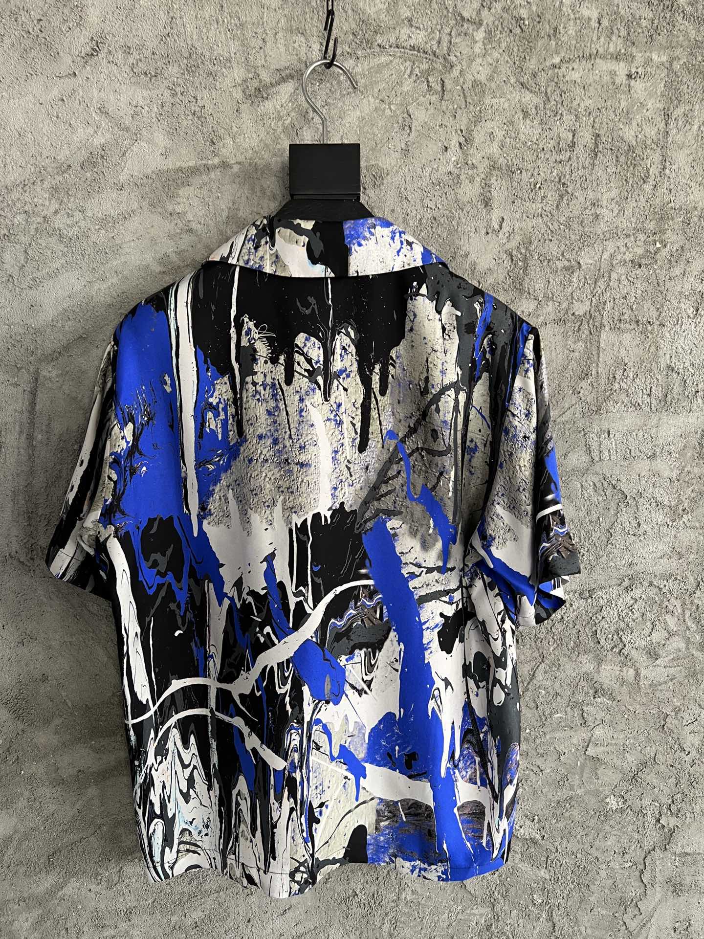Summer 2022 latest fashion men's designer beautiful printed shirt ~ silk American Shirt ~ high quality men's designer button short sleeved shirt, Multi
Summer 2022 latest fashion men's designer beautiful printed shirt ~ silk American Shirt ~ high quality men's designer button short sleeved shirt, Multi