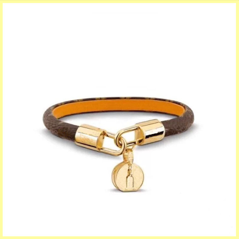 Women Luxury Designer Bracelet Mens Bracelets Jewelry Womens Leather Bracelet With Lock Gold Pendant Bracelets L Brand
Women Luxury Designer Bracelet Mens Bracelets Jewelry Womens Leather Bracelet With Lock Gold Pendant Bracelets L Brand