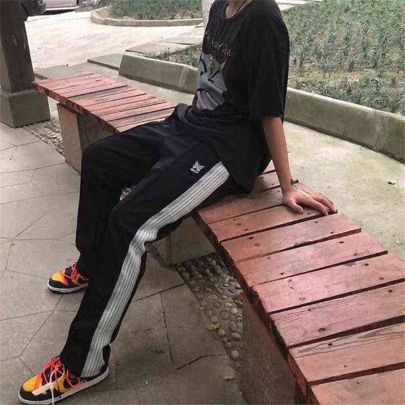 Needle Butterfly Pants Niche Style High Street Awge Needle Jogging Pants Black Straight Casual Pants T220721
Needle Butterfly Pants Niche Style High Street Awge Needle Jogging Pants Black Straight Casual Pants T220721