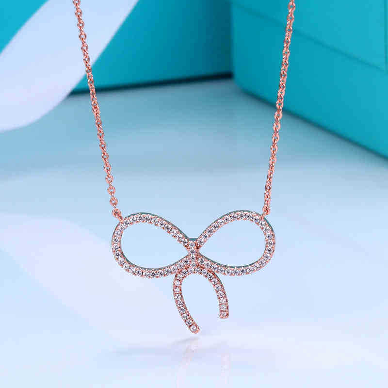 TIF Big Bow Diamond Pendant Necklace S925 Sterling Silver Love Necklace Light Luxury Niche Design Necklace Valentine's Day Birthday
TIF Big Bow Diamond Pendant Necklace S925 Sterling Silver Love Necklace Light Luxury Niche Design Necklace Valentine's Day Birthday