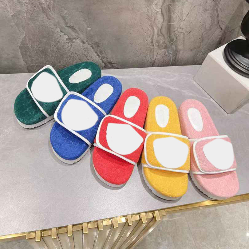 Top Men Women Slippers Plush Joint Fashion Sandals Beach Platform Slippers Letter Three Leaf Leather Flat Slipper Size 35-46
