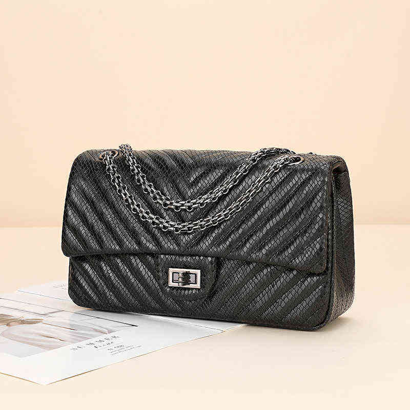 Snake Scale Pattern Head Leather Small Square Bag New Leather Women's Shoulder Bag Fashion Chain Bag 220615, Black
Snake Scale Pattern Head Leather Small Square Bag New Leather Women's Shoulder Bag Fashion Chain Bag 220615, Black