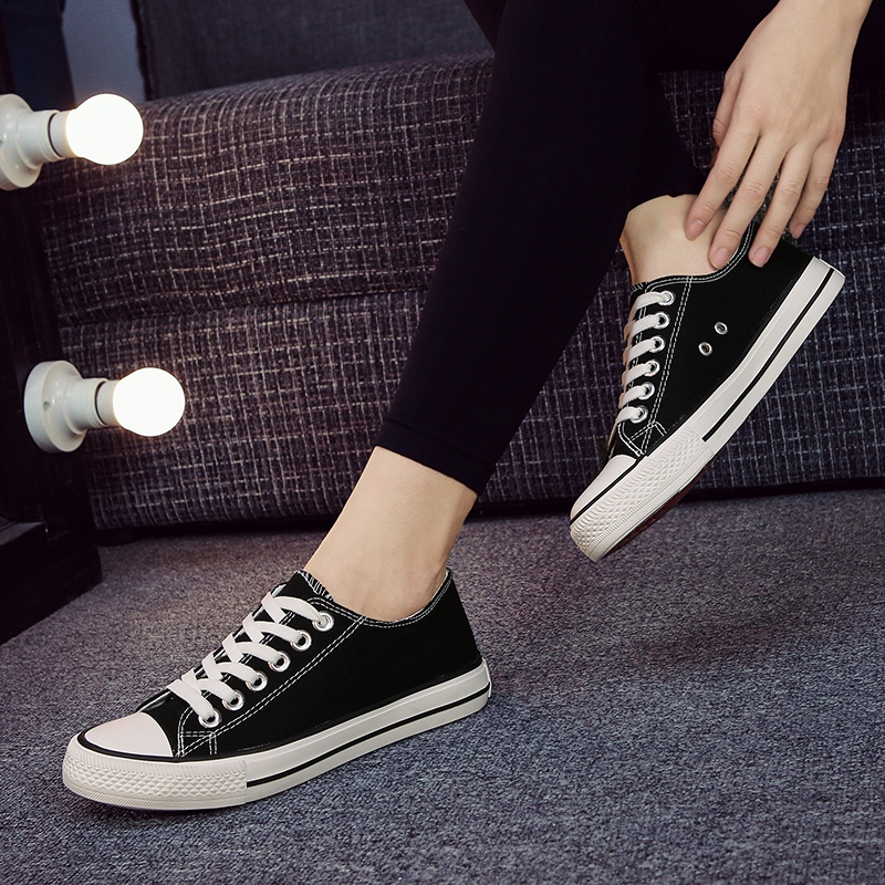 Sepatu Wanita Musim Panas Fashion Baru Kasual Kanvas Solid Sneakers untuk Zapatos De