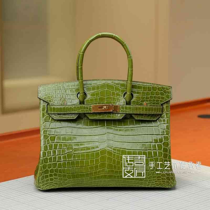 Birkins French Craftsmen Hand Sew 2022 New Platinum Bag Crocodile Skin Jungle Green 30cm Gold Buckle Leather Handbag
Birkins French Craftsmen Hand Sew 2022 New Platinum Bag Crocodile Skin Jungle Green 30cm Gold Buckle Leather Handbag