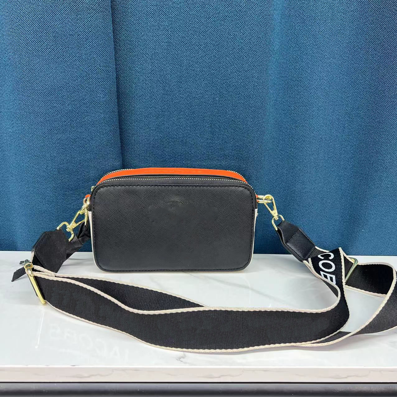 2022 designer snapshot With Box multicolor camera women men fashion bags tie dye luxury leather crossbody glitter strap shoulder purse grey Shoulder bag, No bags
2022 designer snapshot With Box multicolor camera women men fashion bags tie dye luxury leather crossbody glitter strap shoulder purse grey Shoulder bag, No bags