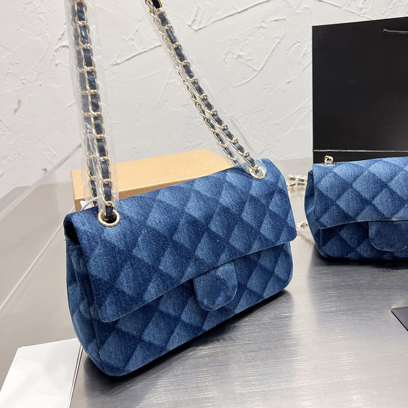 22P Womens Classic Mini Flap Denim Bags Three-dimensional Plaid Gold Metal Hardware Matelasse Crossbody Shoulder Purse Sacoche Pochette Designer Handbag 18CM/25CM, Box
22P Womens Classic Mini Flap Denim Bags Three-dimensional Plaid Gold Metal Hardware Matelasse Crossbody Shoulder Purse Sacoche Pochette Designer Handbag 18CM/25CM, Box