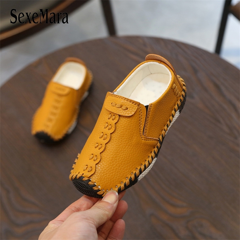 Sepatu Kulit Anak Lakilaki Gaya Inggris Kasual Jahit Fashion Bayi Sneakers Sol Lembut Musim Gugur PU Selip Pada B06061 220611, Black
Sepatu Kulit Anak Lakilaki Gaya Inggris Kasual Jahit Fashion Bayi Sneakers Sol Lembut Musim Gugur PU Selip Pada B06061 220611, Black