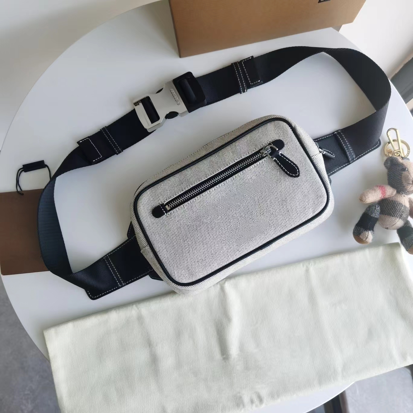 BUR Waist Bags Womens Men BumBag Belt Women Pocket Bags Fashion Tote, Ivory
