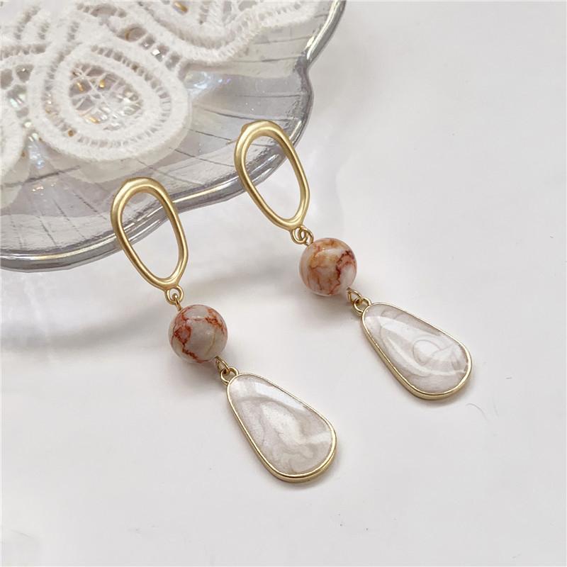 Dangle & Chandelier Korean Elegant Hollow Metal Hoop Crack Pattern Round Beads Shell Shaped Waterdrop Drop Pendent Earrings For Women Girls
Dangle & Chandelier Korean Elegant Hollow Metal Hoop Crack Pattern Round Beads Shell Shaped Waterdrop Drop Pendent Earrings For Women Girls