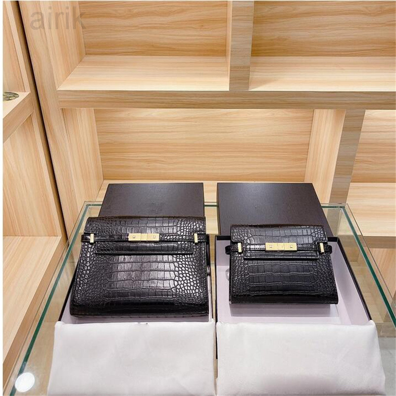 Handbag Luxurys Designers Bags Fashion Style Crossbody Bag Shoulder Bagss Women Handbags Nice Styles Designed for Young Girls High Quantity, Red
Handbag Luxurys Designers Bags Fashion Style Crossbody Bag Shoulder Bagss Women Handbags Nice Styles Designed for Young Girls High Quantity, Red