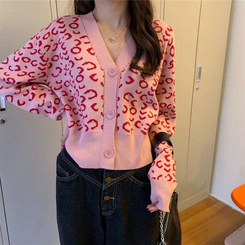 Women's Knits & Tees Women Chic Cropped Knit V-neck Sweater Cardigan Korean Loose Casual Female Fashion All-match Harajuku Leopard Top Mujer, White
Women's Knits & Tees Women Chic Cropped Knit V-neck Sweater Cardigan Korean Loose Casual Female Fashion All-match Harajuku Leopard Top Mujer, White