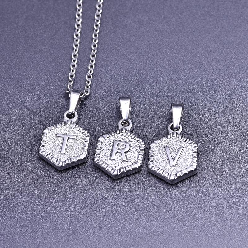 Chokers Hexagon 26 Letters Pendant Charm Necklace Stainless Steel Jewelry Alphabet Necklaces For Women Men Accessories Couple Gift
Chokers Hexagon 26 Letters Pendant Charm Necklace Stainless Steel Jewelry Alphabet Necklaces For Women Men Accessories Couple Gift
