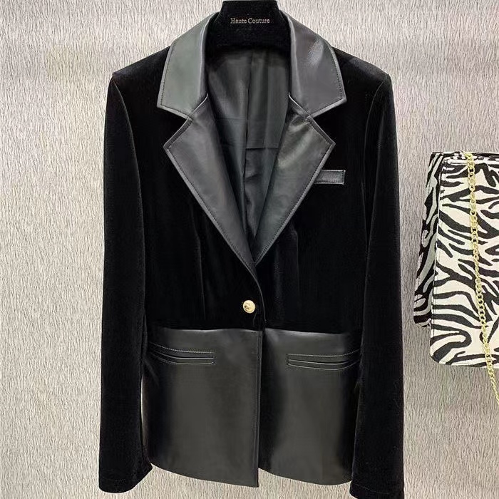 Q078 Womens Suits Blazers Tide Brand High-Quality designer Spring new leather short sheep skin with velvet suit slim appearance of celebrities coat, Black
Q078 Womens Suits Blazers Tide Brand High-Quality designer Spring new leather short sheep skin with velvet suit slim appearance of celebrities coat, Black