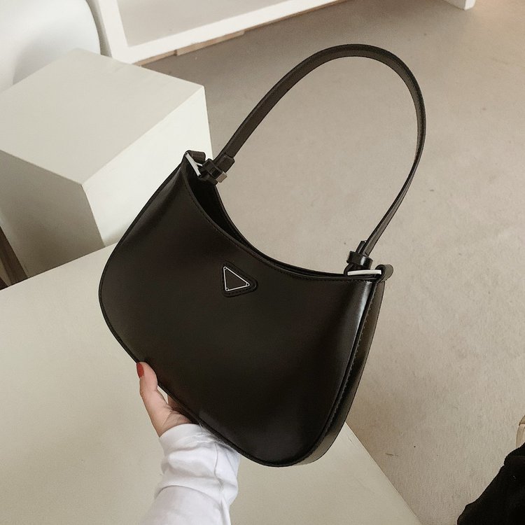 X 2021 Cleo Underarm bag shoulder bags luxury handbags High quality Designer Crossbody wholesale, Black
X 2021 Cleo Underarm bag shoulder bags luxury handbags High quality Designer Crossbody wholesale, Black