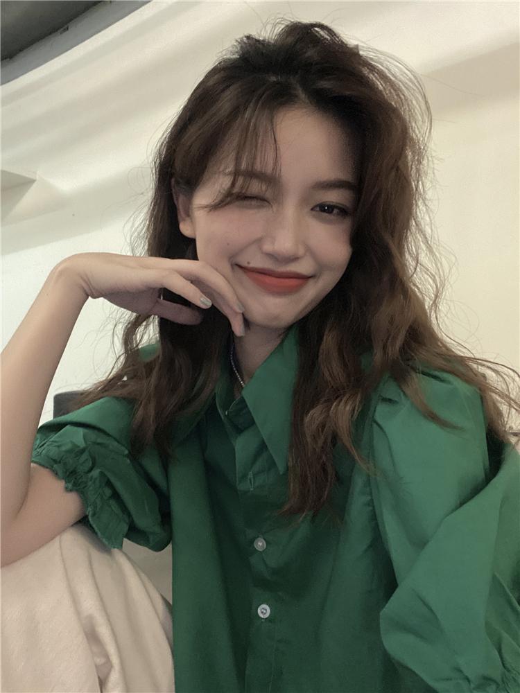 Women's Blouses & Shirts 2022 Korean Summer Lapel Single-breasted Puff Sleeve Short Shirt Solid Color Student Commuting Blouse, Green
Women's Blouses & Shirts 2022 Korean Summer Lapel Single-breasted Puff Sleeve Short Shirt Solid Color Student Commuting Blouse, Green