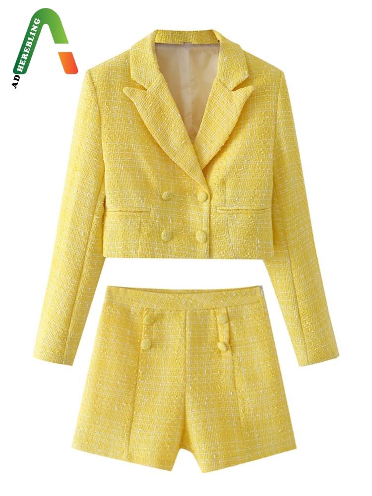 Women' Tracksuits Adherebling Suit 2022 Autumn Women 2 Piece Set Cropped Tweed Jacket Double Breasted Fitted Blazers Shorts Female OL Style
Women' Tracksuits Adherebling Suit 2022 Autumn Women 2 Piece Set Cropped Tweed Jacket Double Breasted Fitted Blazers Shorts Female OL Style
